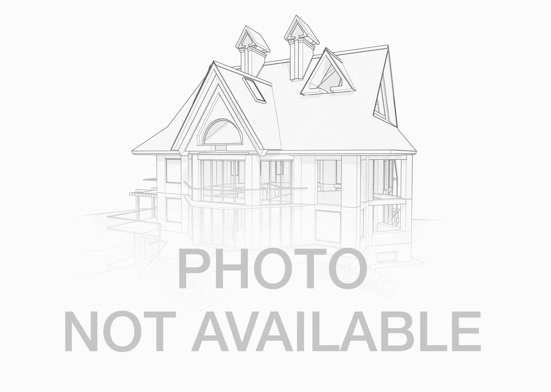 852 Hampton Lane 